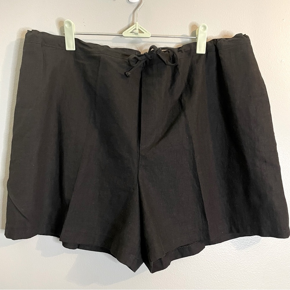 TRIBAL Apparel Women's petite Black Tie Front Shorts SZ/ XL